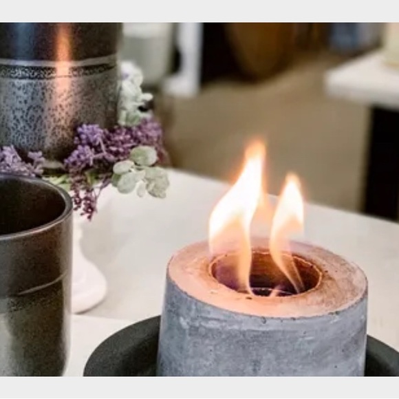 FLIKR personal concrete fireplace - Picture 2 of 6